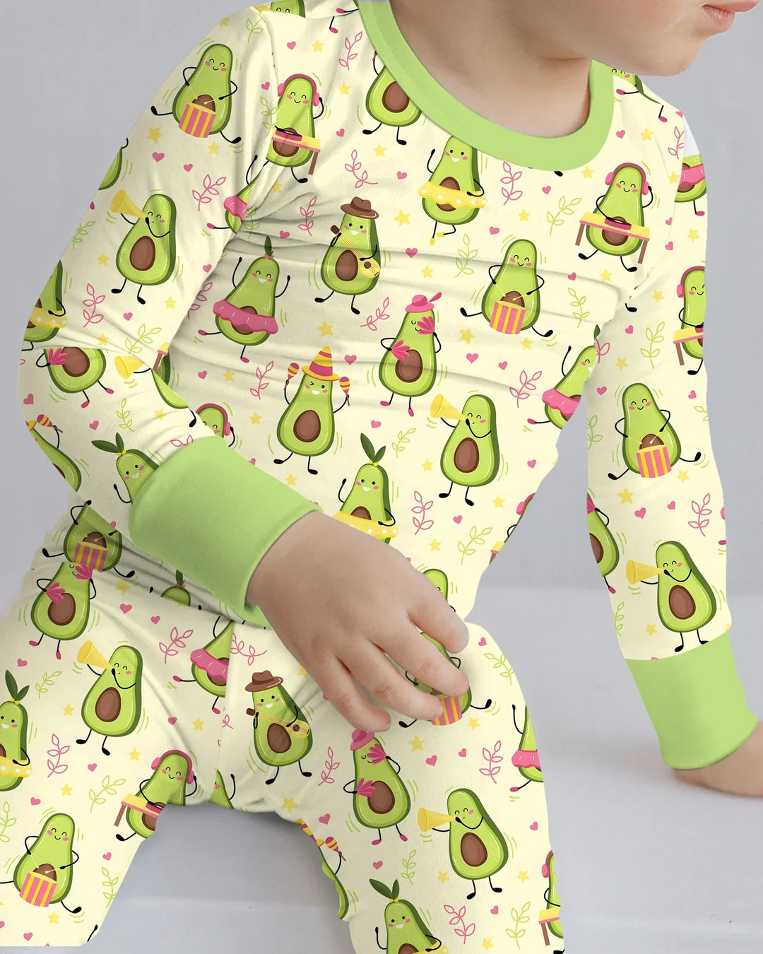Zweiteiliges Langarm-Pyjama-Set mit Sommerfrüchten