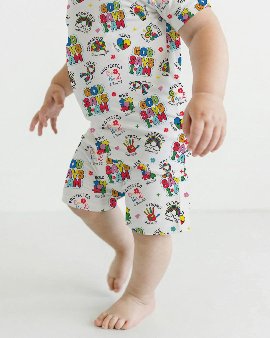 Template Zweiteiliges Pyjama-Set mit kurzen Ärmeln und Shorts