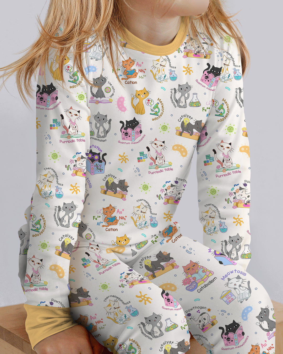 Zweiteiliges Langarm-Pyjama-Set mit Sommerfrüchten