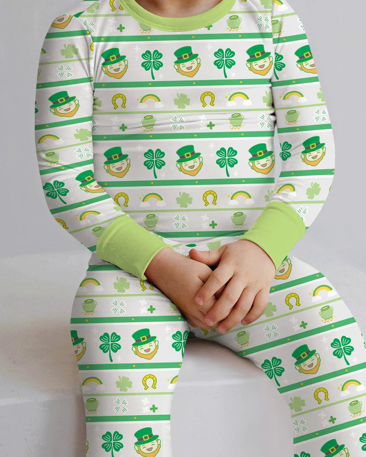 Zweiteiliges Langarm-Pyjama-Set mit Sommerfrüchten