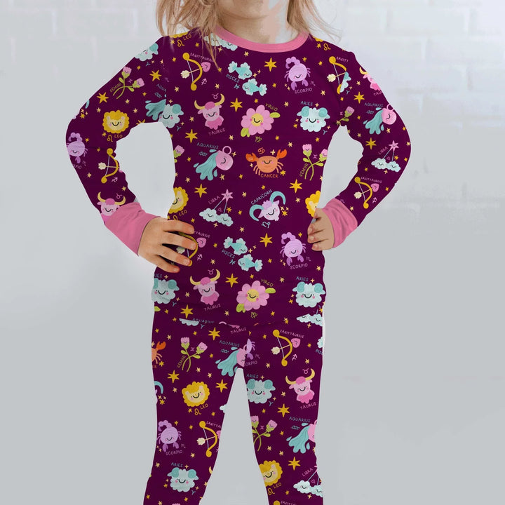 Zweiteiliges Langarm-Pyjama-Set mit Sommerfrüchten
