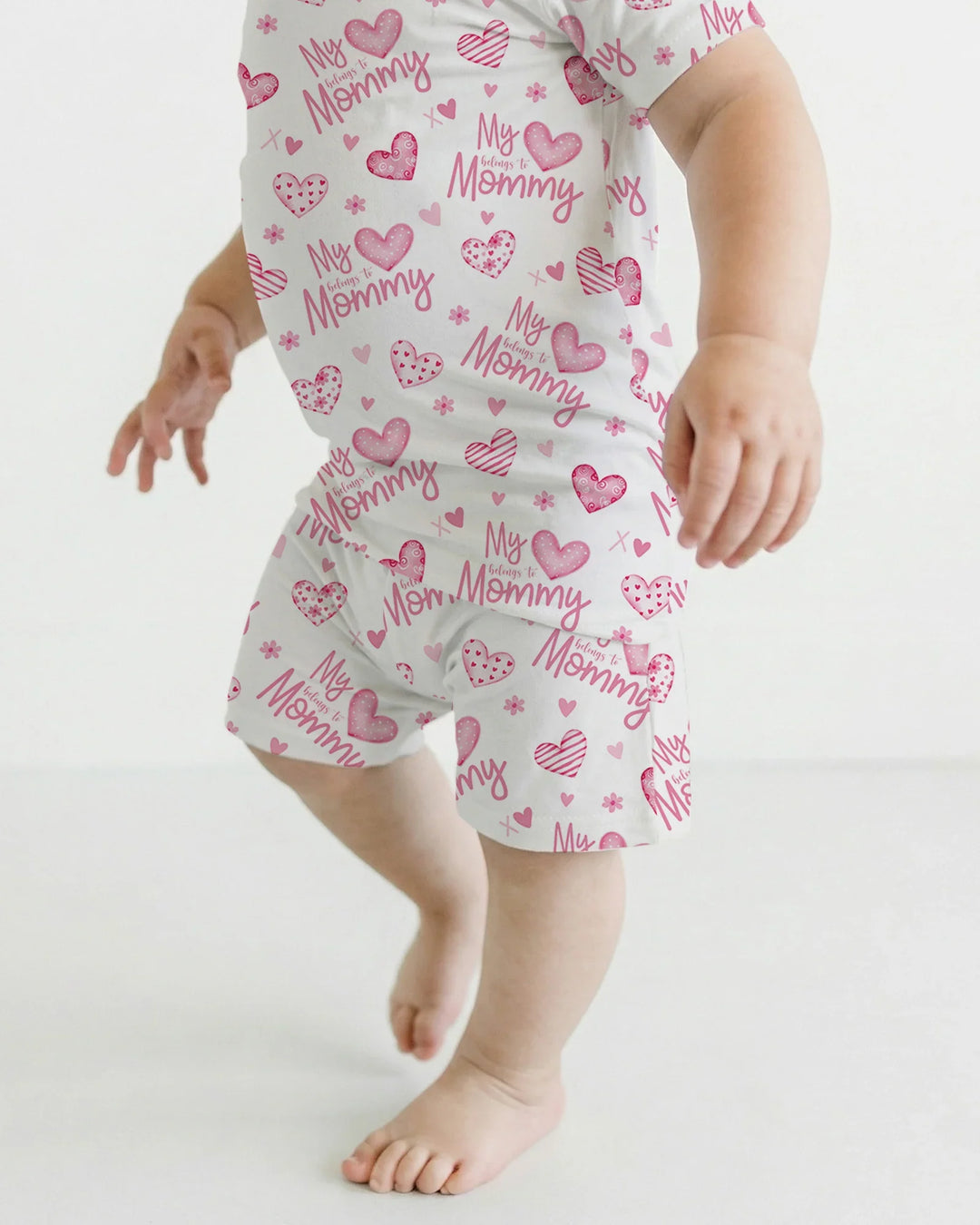 Template Zweiteiliges Pyjama-Set mit kurzen Ärmeln und Shorts