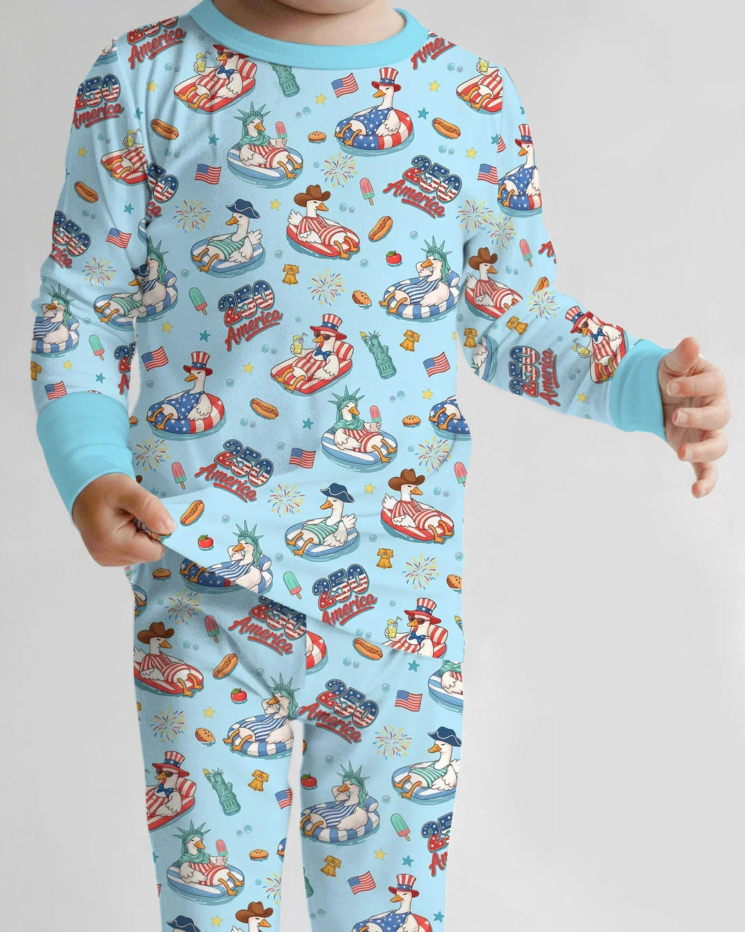 Zweiteiliges Langarm-Pyjama-Set mit Sommerfrüchten