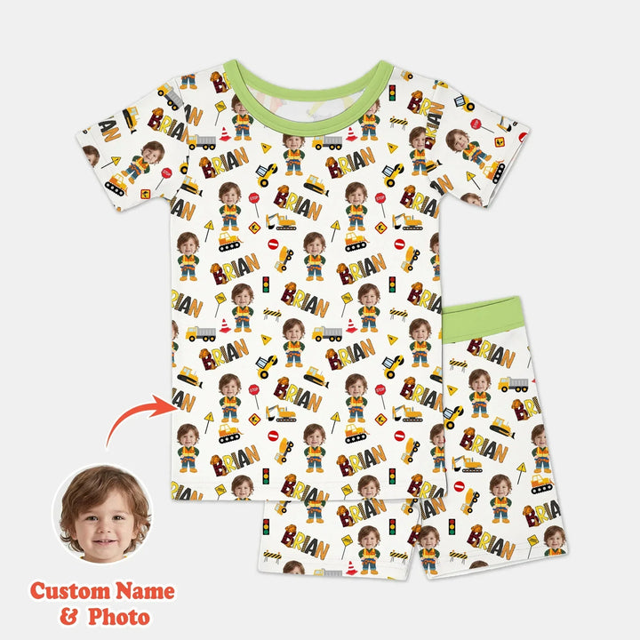 Zweiteiliges Pyjama-Set mit kurzen Ärmeln und Shorts im Sommer-Design