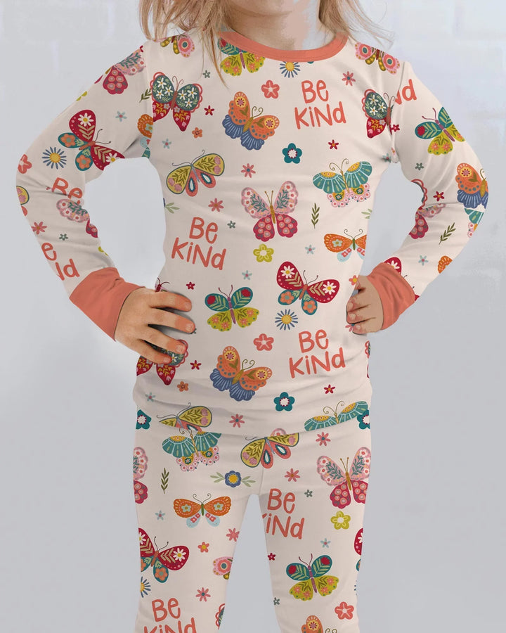 Zweiteiliges Langarm-Pyjama-Set mit Sommerfrüchten