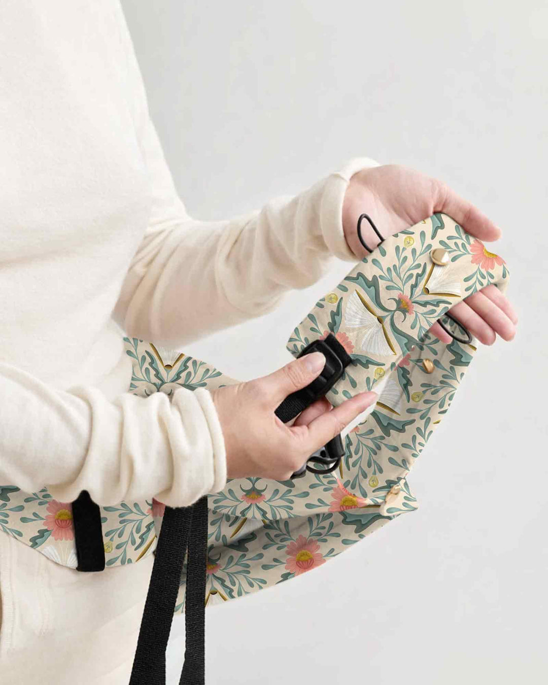 Blooming Stories Baby Carrier
