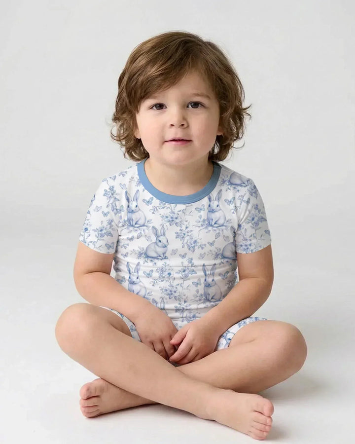 Template Zweiteiliges Pyjama-Set mit kurzen Ärmeln und Shorts