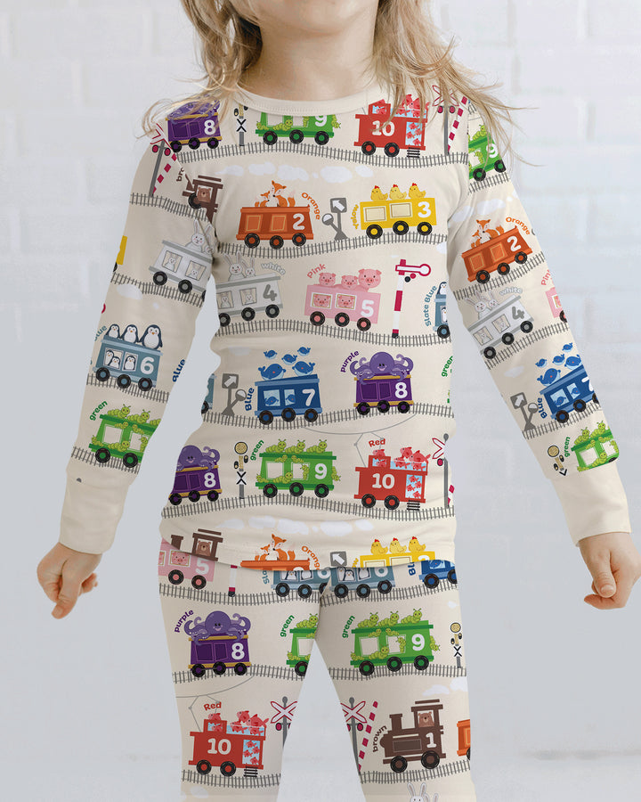 Zweiteiliges Langarm-Pyjama-Set mit Sommerfrüchten
