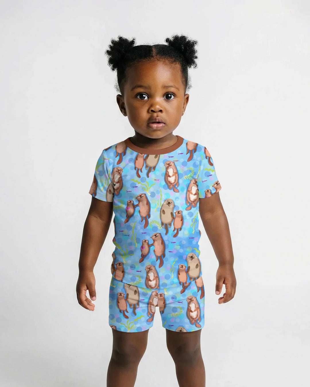 Template Zweiteiliges Pyjama-Set mit kurzen Ärmeln und Shorts