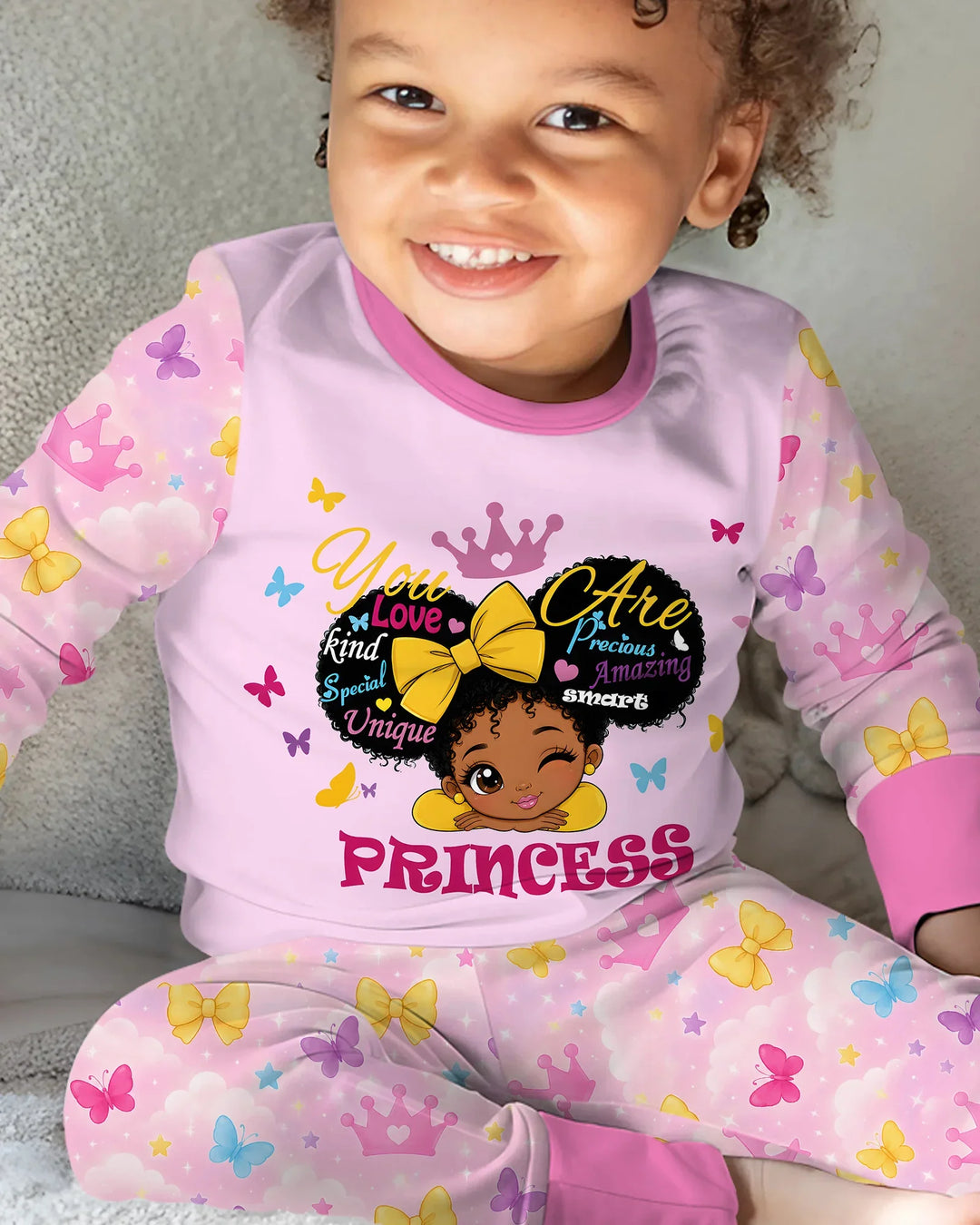 Zweiteiliges Langarm-Pyjama-Set mit Sommerfrüchten