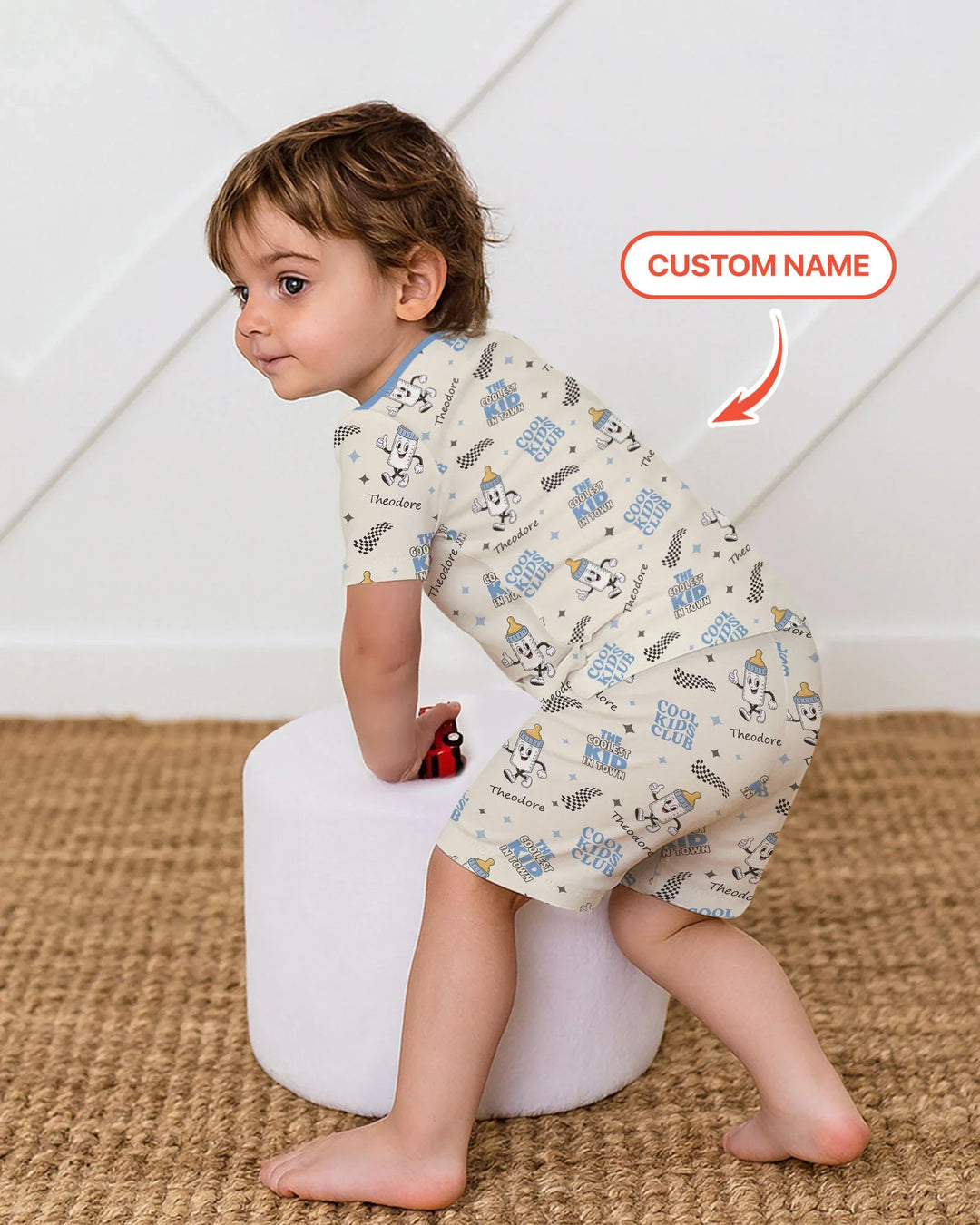 Zweiteiliges Pyjama-Set mit kurzen Ärmeln und Shorts im Sommer-Design