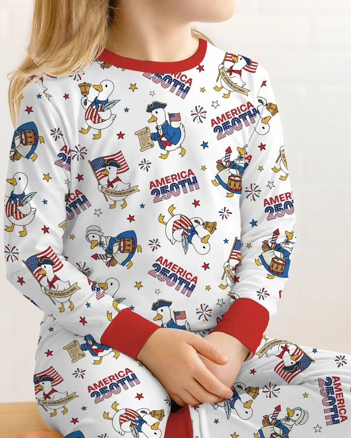 Zweiteiliges Langarm-Pyjama-Set mit Sommerfrüchten