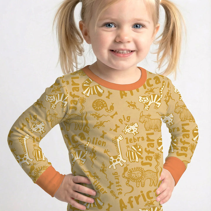 Zweiteiliges Langarm-Pyjama-Set mit Sommerfrüchten