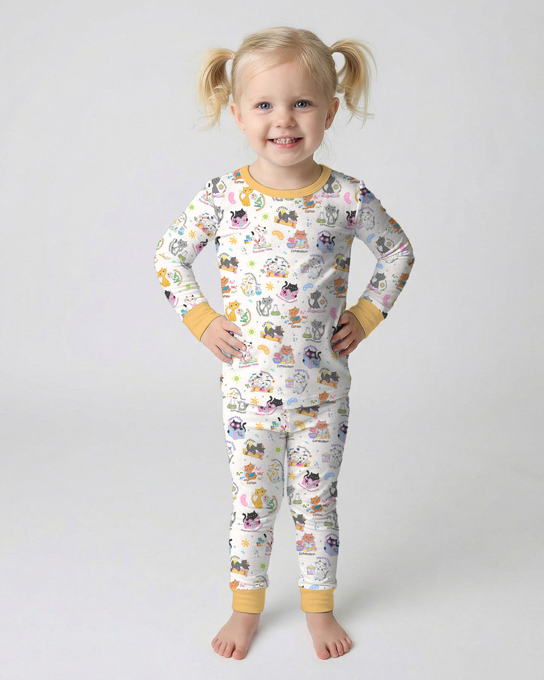 Zweiteiliges Langarm-Pyjama-Set mit Sommerfrüchten