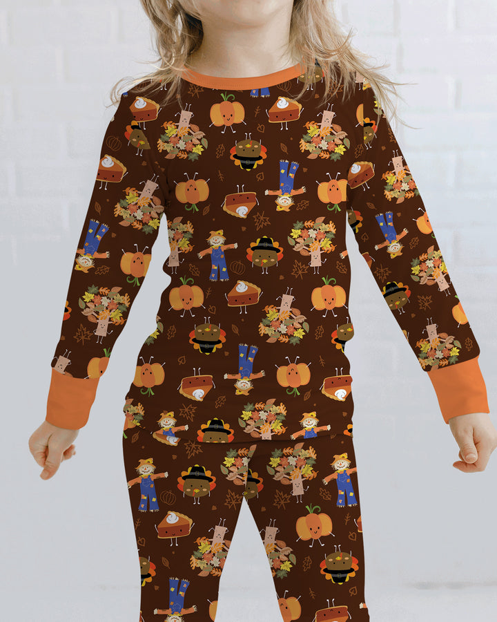 Zweiteiliges Langarm-Pyjama-Set mit Sommerfrüchten