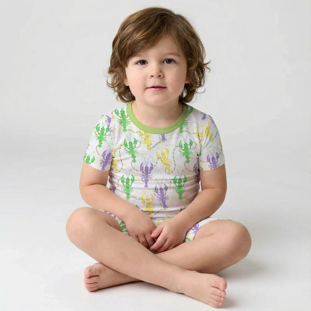Template Zweiteiliges Pyjama-Set mit kurzen Ärmeln und Shorts