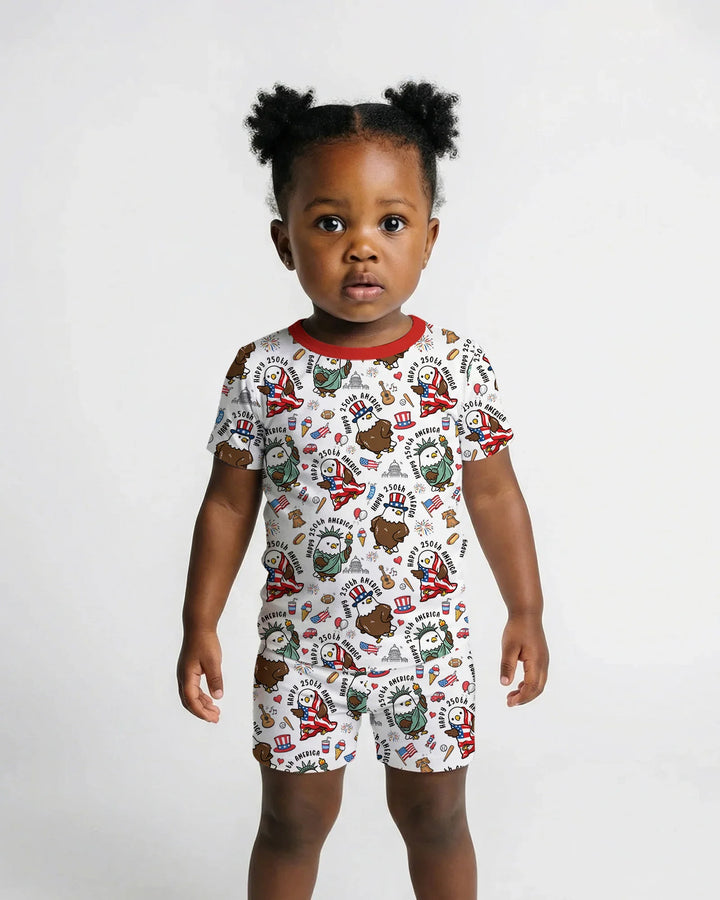 Template Zweiteiliges Pyjama-Set mit kurzen Ärmeln und Shorts