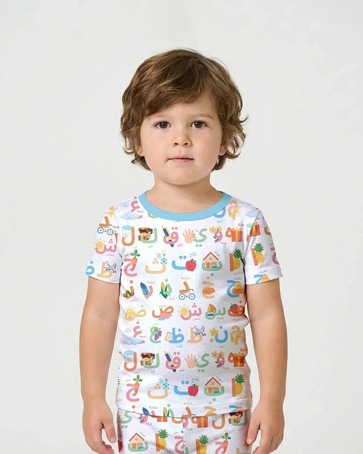 Template Zweiteiliges Pyjama-Set mit kurzen Ärmeln und Shorts