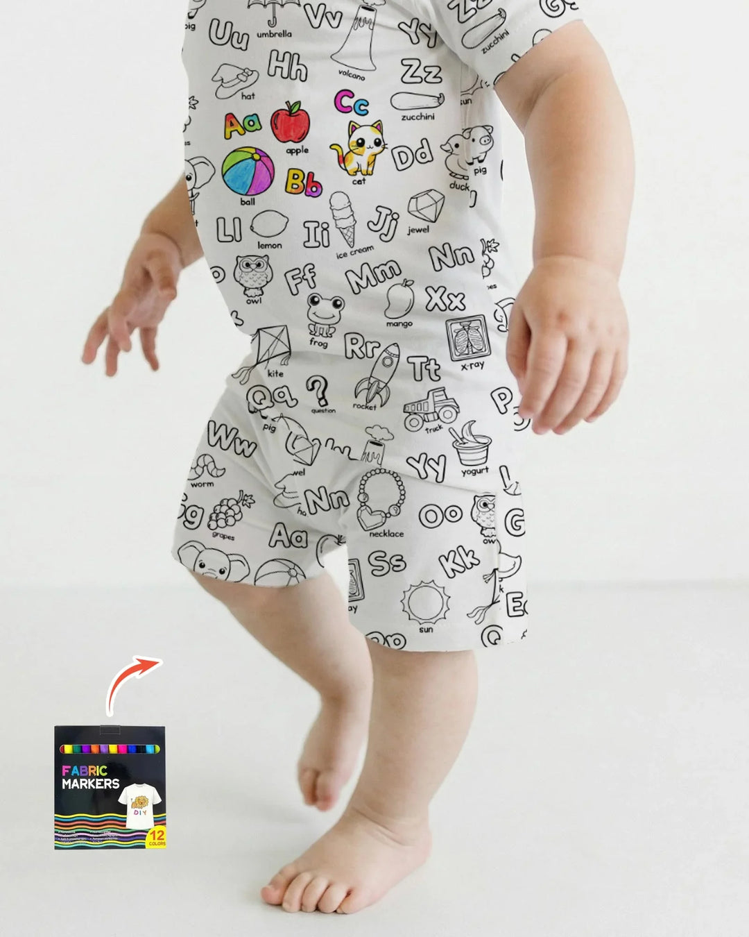 Template Zweiteiliges Pyjama-Set mit kurzen Ärmeln und Shorts
