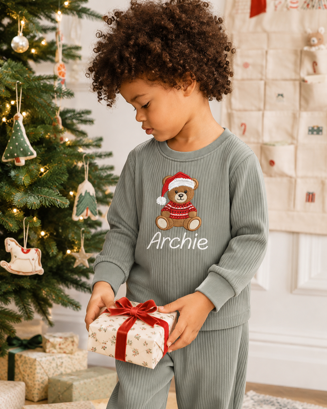 Zweiteiliges Langarm-Pyjama-Set mit Sommerfrüchten