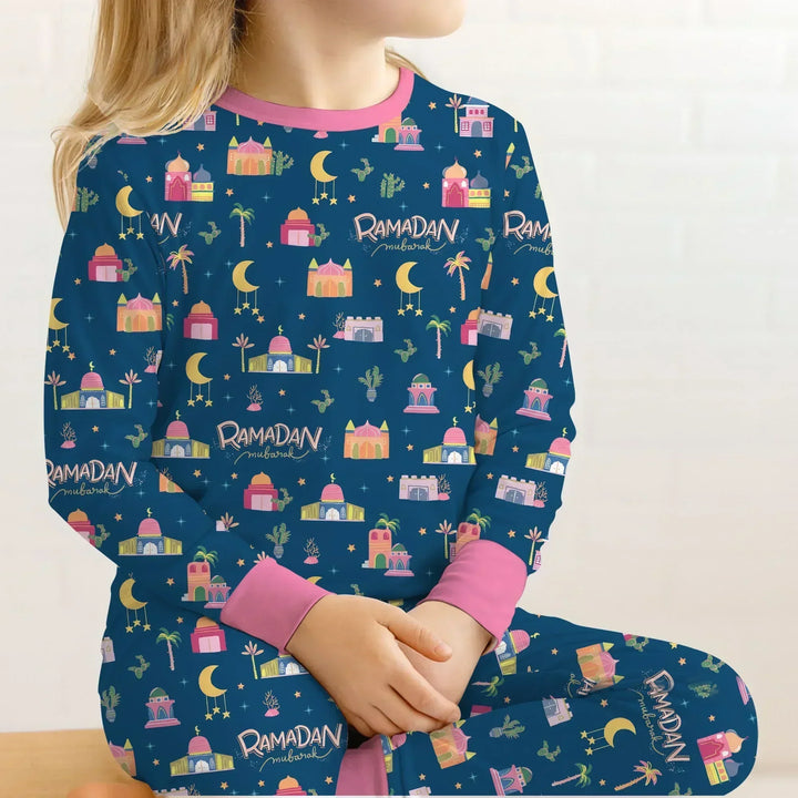 Zweiteiliges Langarm-Pyjama-Set mit Sommerfrüchten