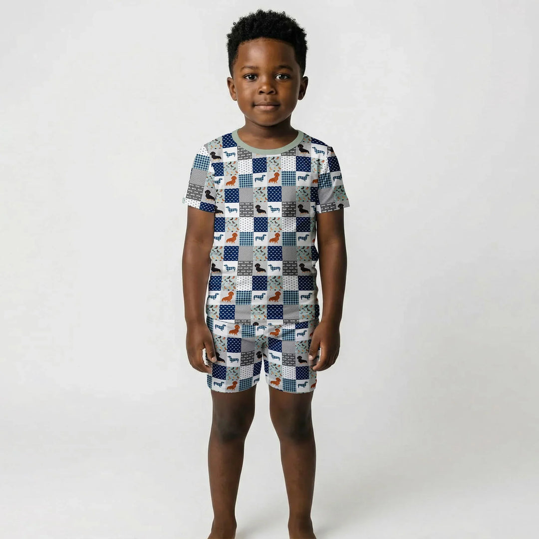 Template Zweiteiliges Pyjama-Set mit kurzen Ärmeln und Shorts