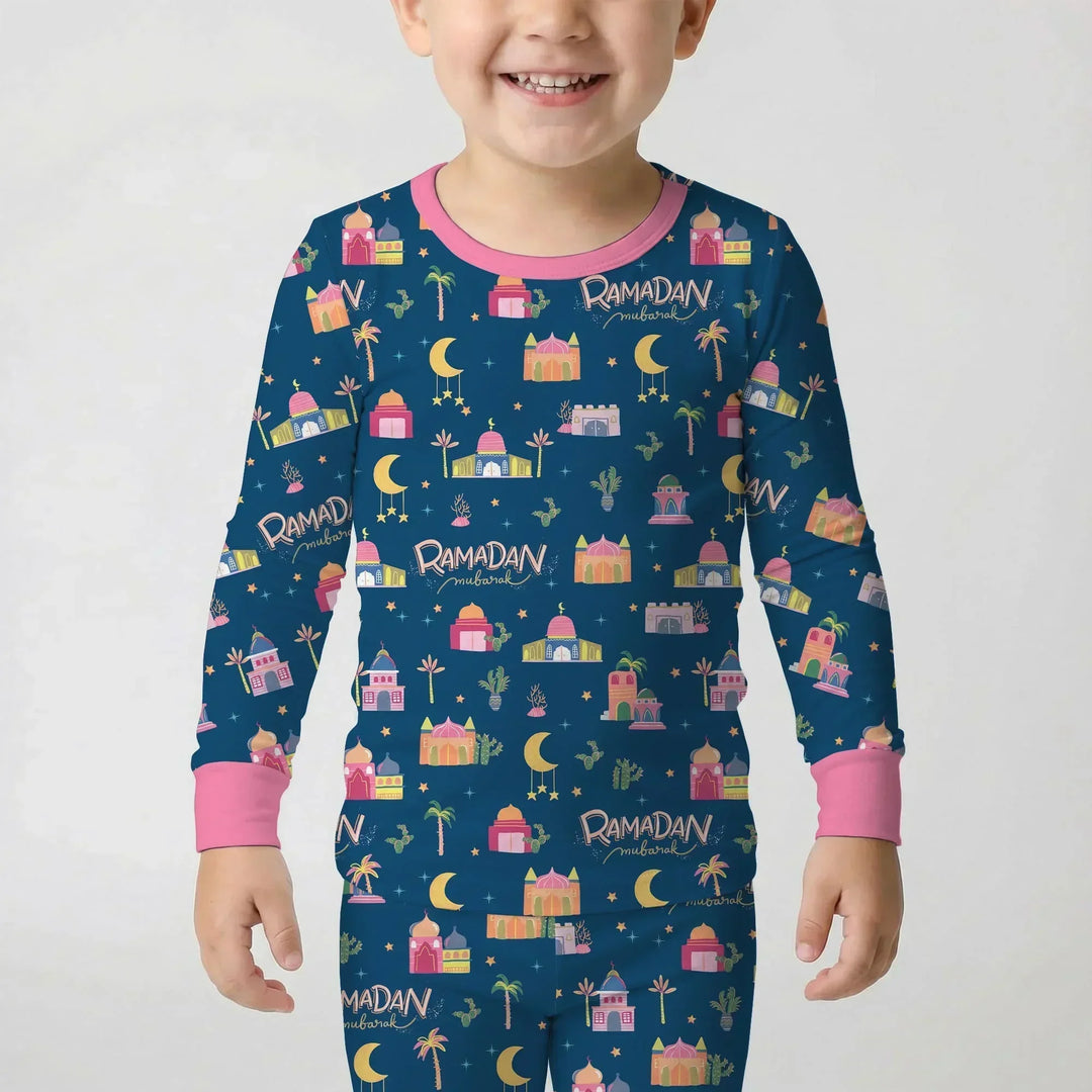 Zweiteiliges Langarm-Pyjama-Set mit Sommerfrüchten