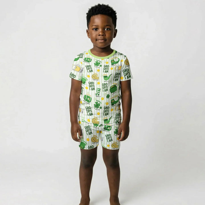 Template Zweiteiliges Pyjama-Set mit kurzen Ärmeln und Shorts