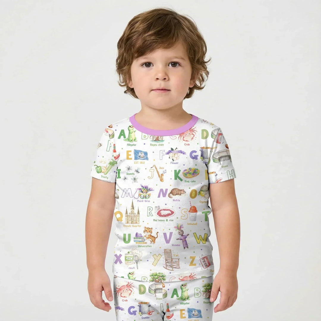 Template Zweiteiliges Pyjama-Set mit kurzen Ärmeln und Shorts