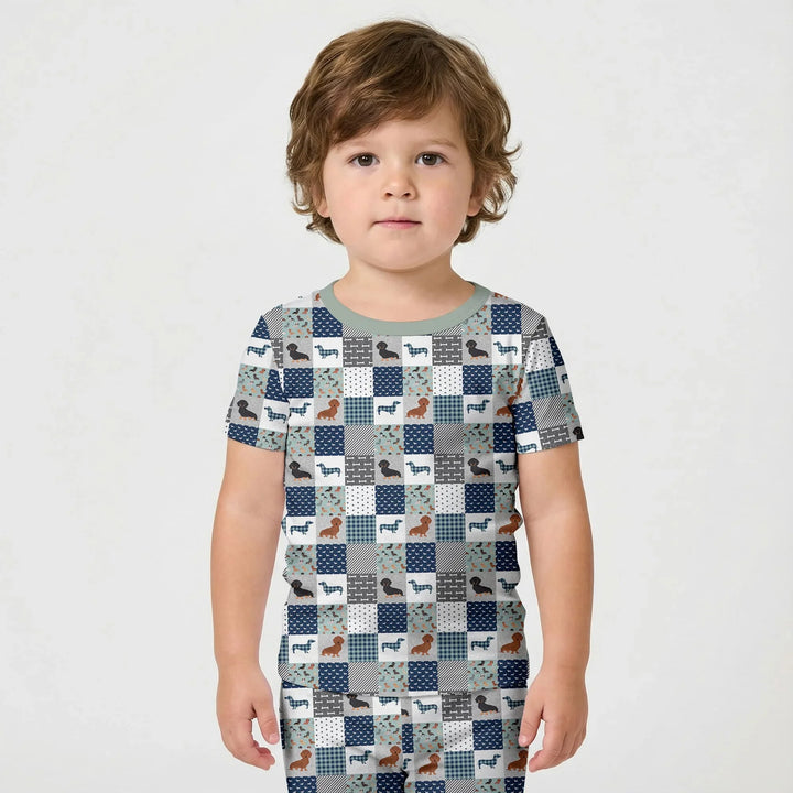 Template Zweiteiliges Pyjama-Set mit kurzen Ärmeln und Shorts