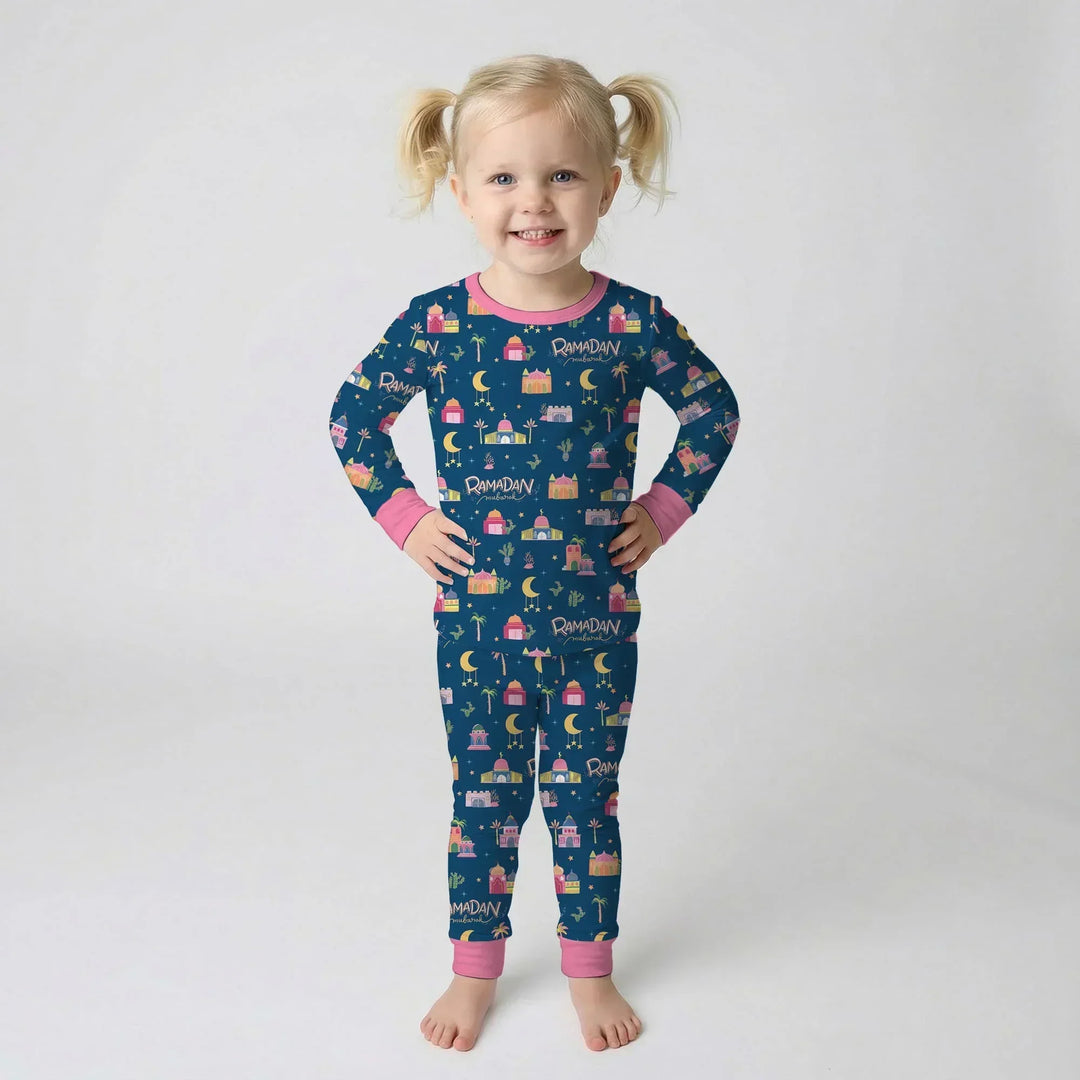 Zweiteiliges Langarm-Pyjama-Set mit Sommerfrüchten