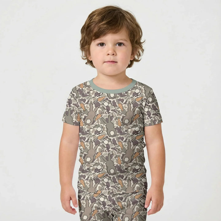 Template Zweiteiliges Pyjama-Set mit kurzen Ärmeln und Shorts