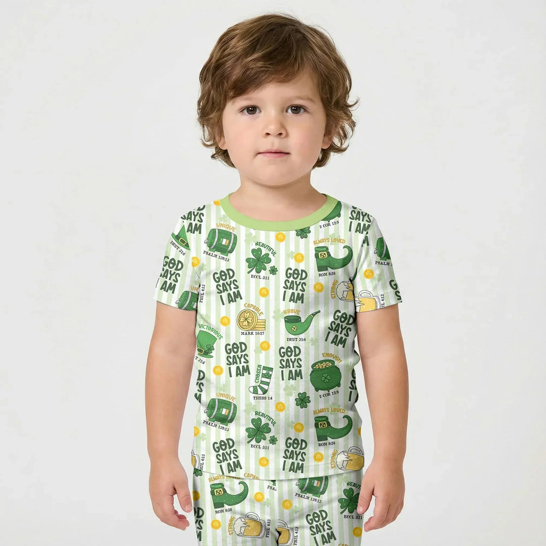 Template Zweiteiliges Pyjama-Set mit kurzen Ärmeln und Shorts