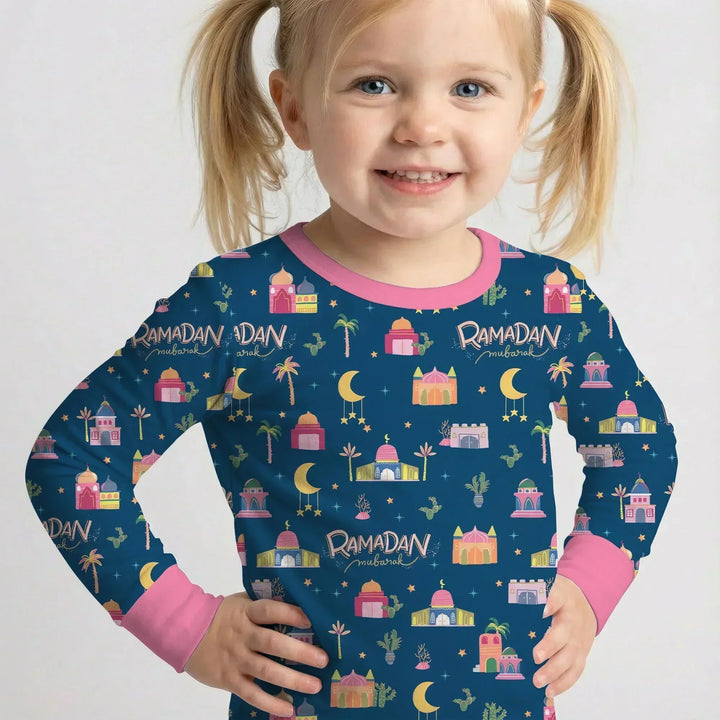 Zweiteiliges Langarm-Pyjama-Set mit Sommerfrüchten