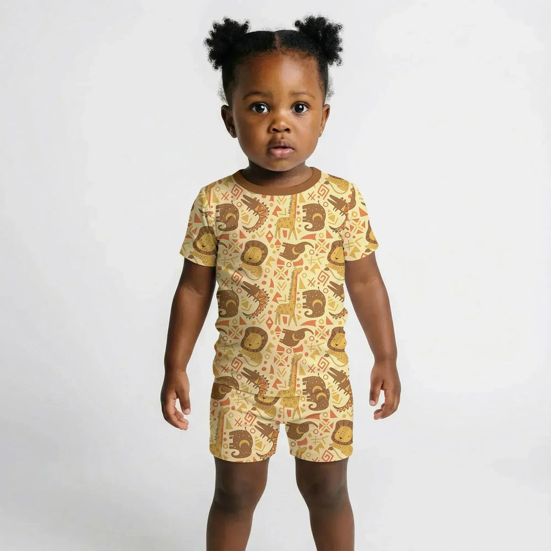 Template Zweiteiliges Pyjama-Set mit kurzen Ärmeln und Shorts