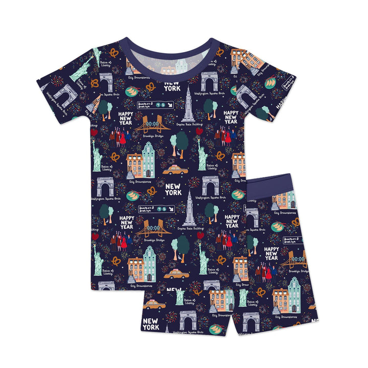 Template Zweiteiliges Pyjama-Set mit kurzen Ärmeln und Shorts