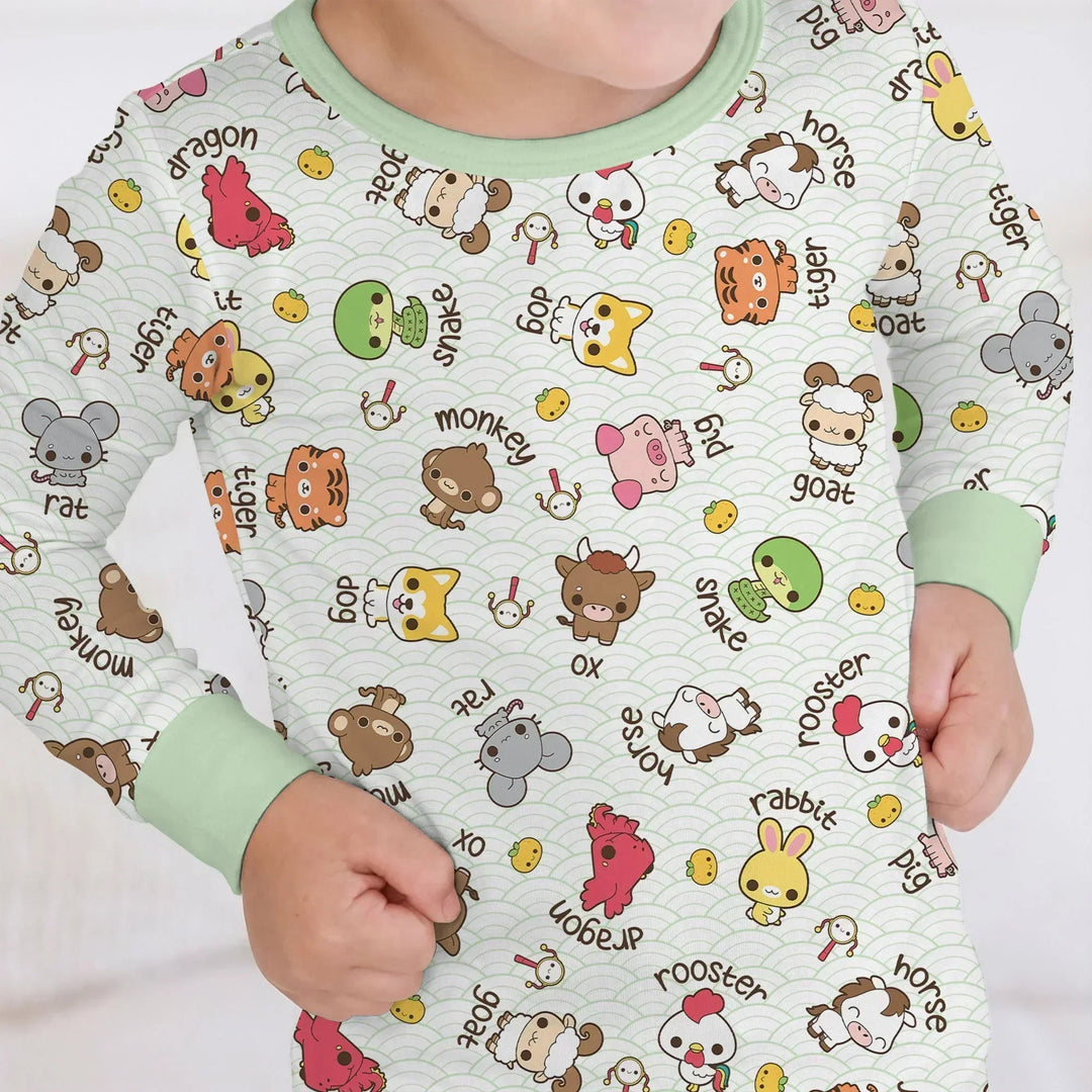 Zweiteiliges Langarm-Pyjama-Set mit Sommerfrüchten