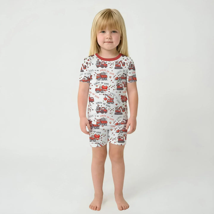 Template Zweiteiliges Pyjama-Set mit kurzen Ärmeln und Shorts