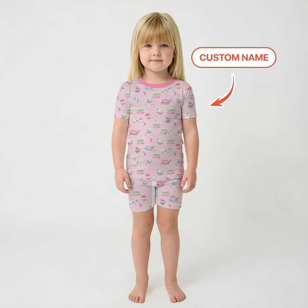 Zweiteiliges Pyjama-Set mit kurzen Ärmeln und Shorts im Sommer-Design