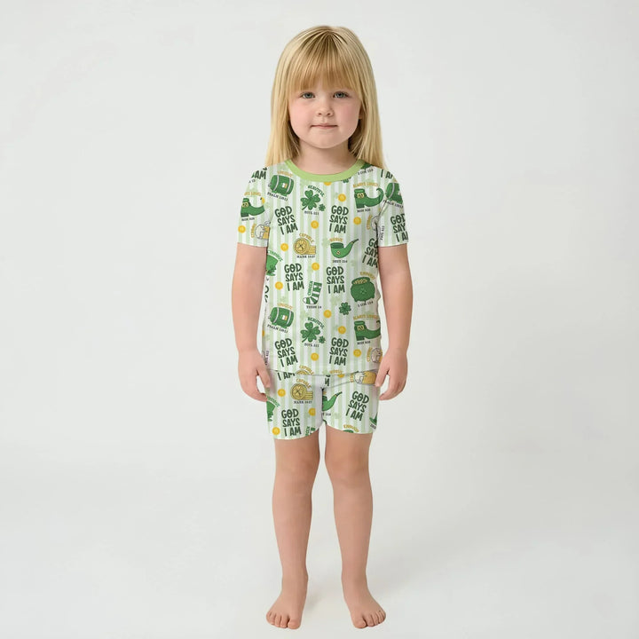 Template Zweiteiliges Pyjama-Set mit kurzen Ärmeln und Shorts