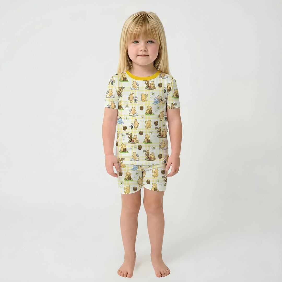Template Zweiteiliges Pyjama-Set mit kurzen Ärmeln und Shorts