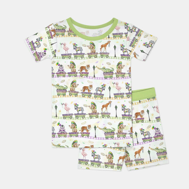 Template Zweiteiliges Pyjama-Set mit kurzen Ärmeln und Shorts