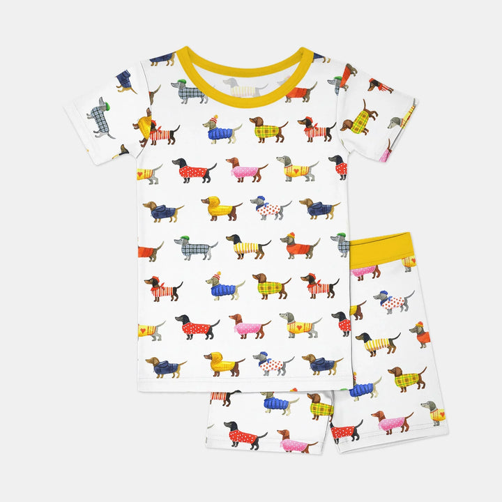 Template Zweiteiliges Pyjama-Set mit kurzen Ärmeln und Shorts