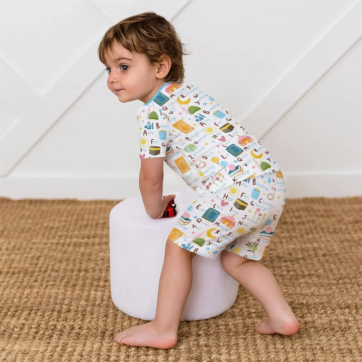 Template Zweiteiliges Pyjama-Set mit kurzen Ärmeln und Shorts