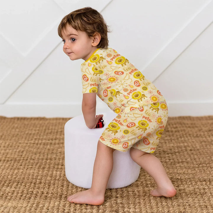 Zweiteiliges Pyjama-Set mit kurzen Ärmeln und Shorts im Sommer-Design