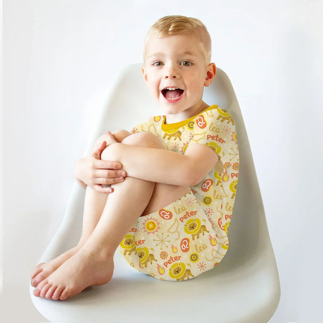 Zweiteiliges Pyjama-Set mit kurzen Ärmeln und Shorts im Sommer-Design