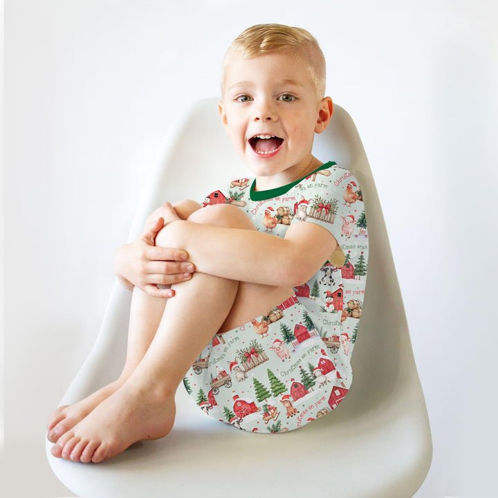 Template Zweiteiliges Pyjama-Set mit kurzen Ärmeln und Shorts