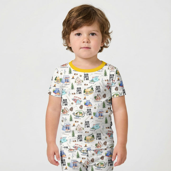 Template Zweiteiliges Pyjama-Set mit kurzen Ärmeln und Shorts