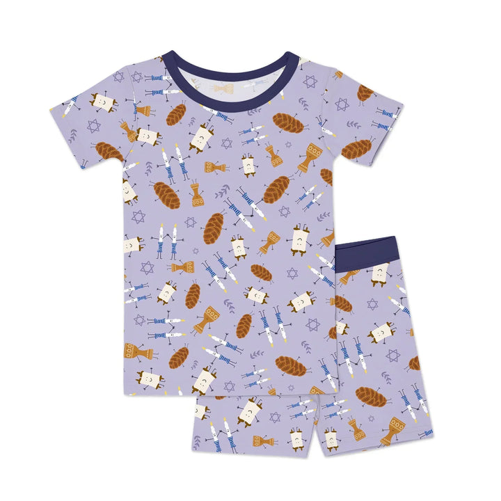 Template Zweiteiliges Pyjama-Set mit kurzen Ärmeln und Shorts