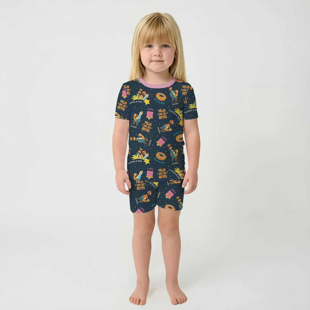 Template Zweiteiliges Pyjama-Set mit kurzen Ärmeln und Shorts